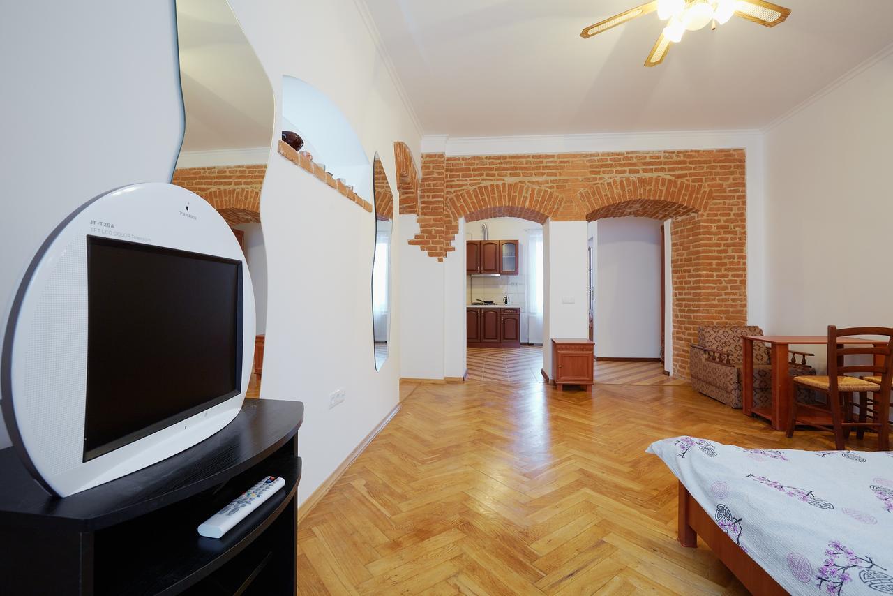 Apartment On Staroyevreiska,5 Lviv Bagian luar foto