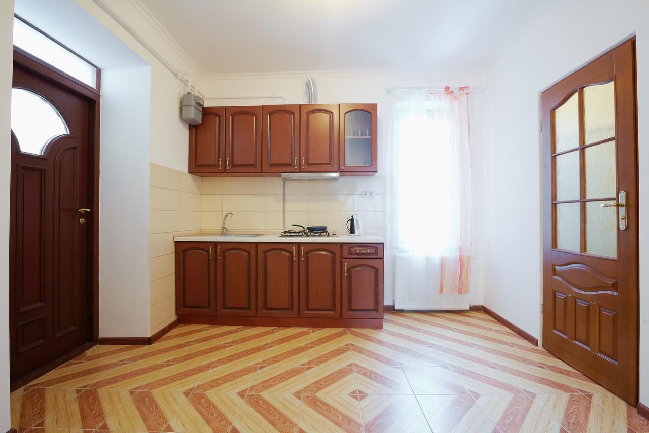 Apartment On Staroyevreiska,5 Lviv Bagian luar foto